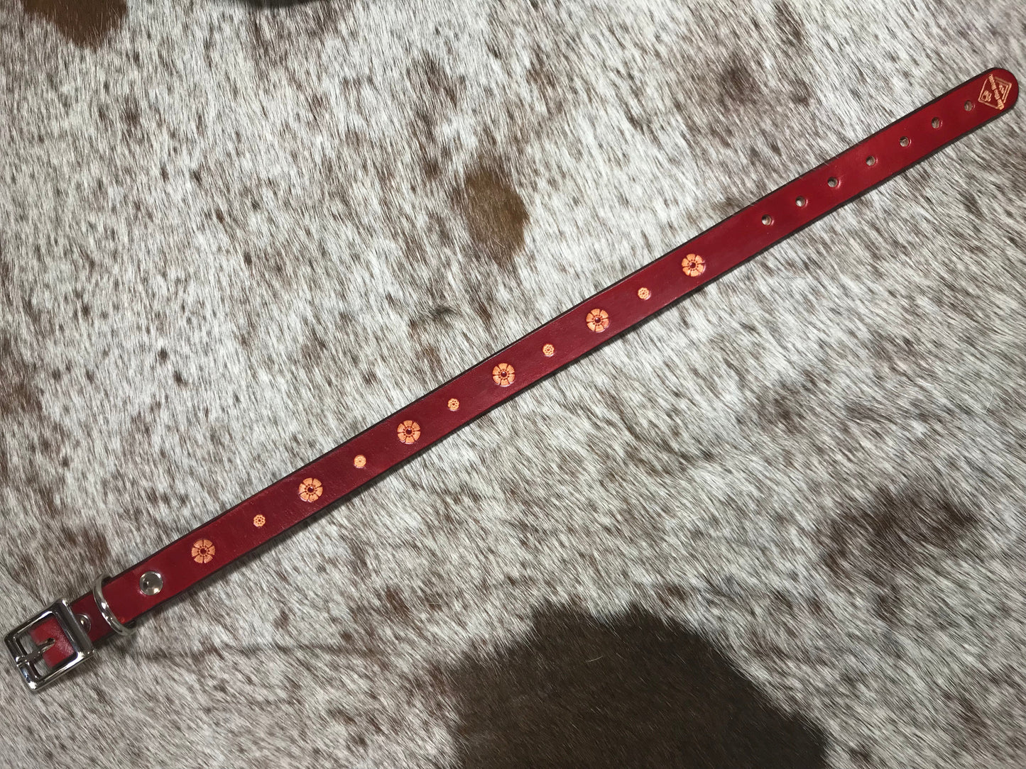 Hand carved flower pattern leather collar - small to medium dogs