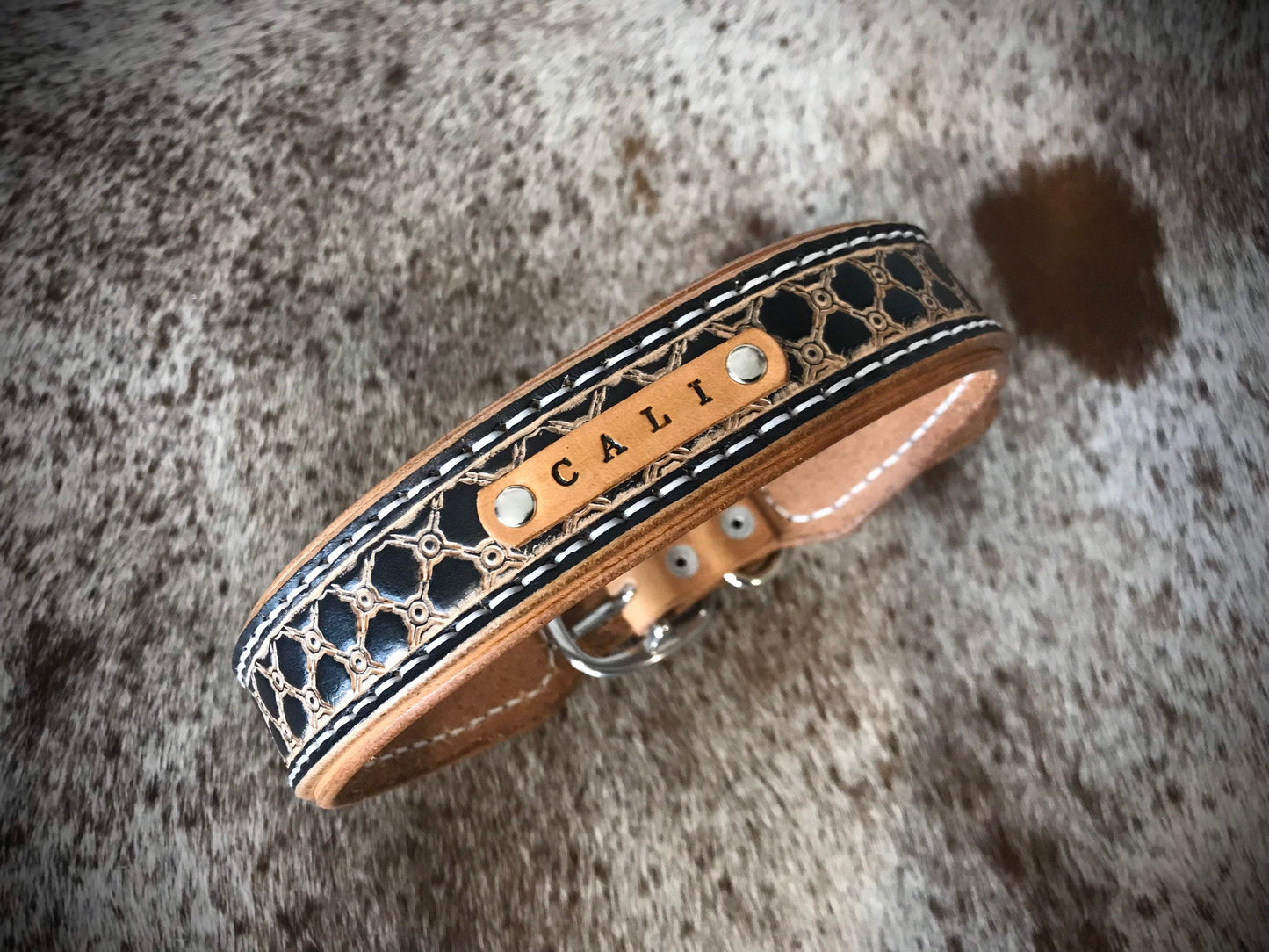 Personalised geometric pattern layered collar